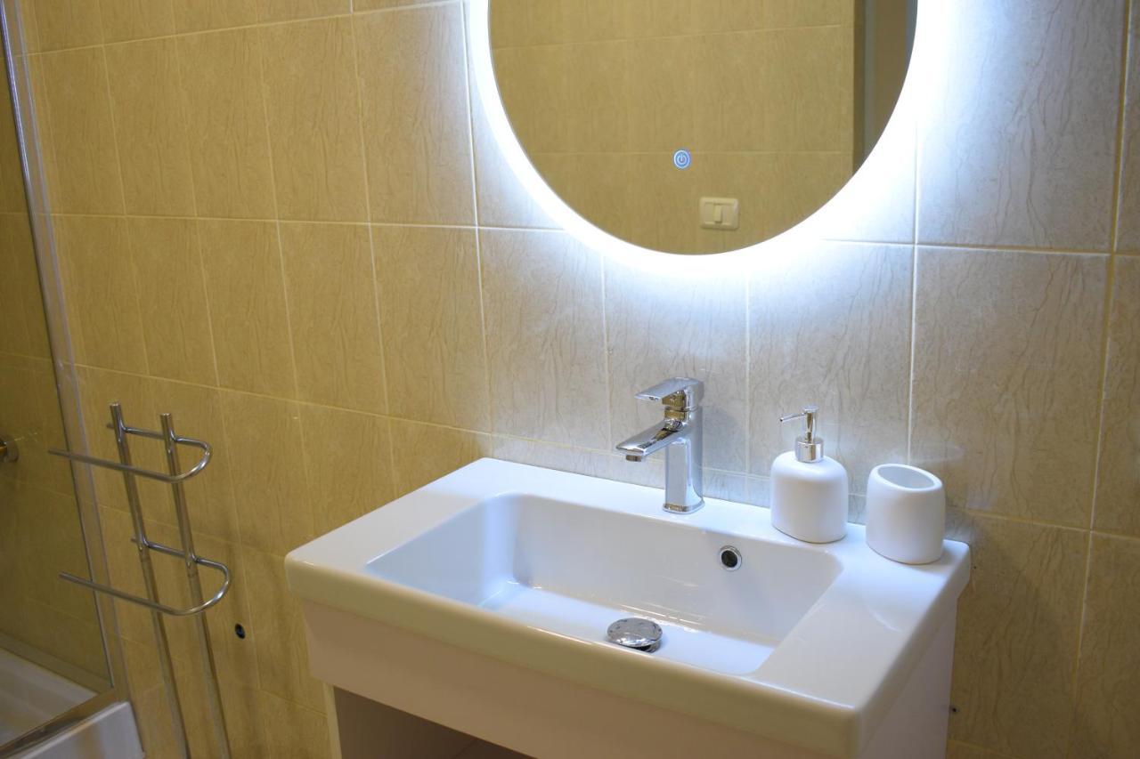 Feels Like Home Studio Apartments - FLH Albania Tirana Buitenkant foto