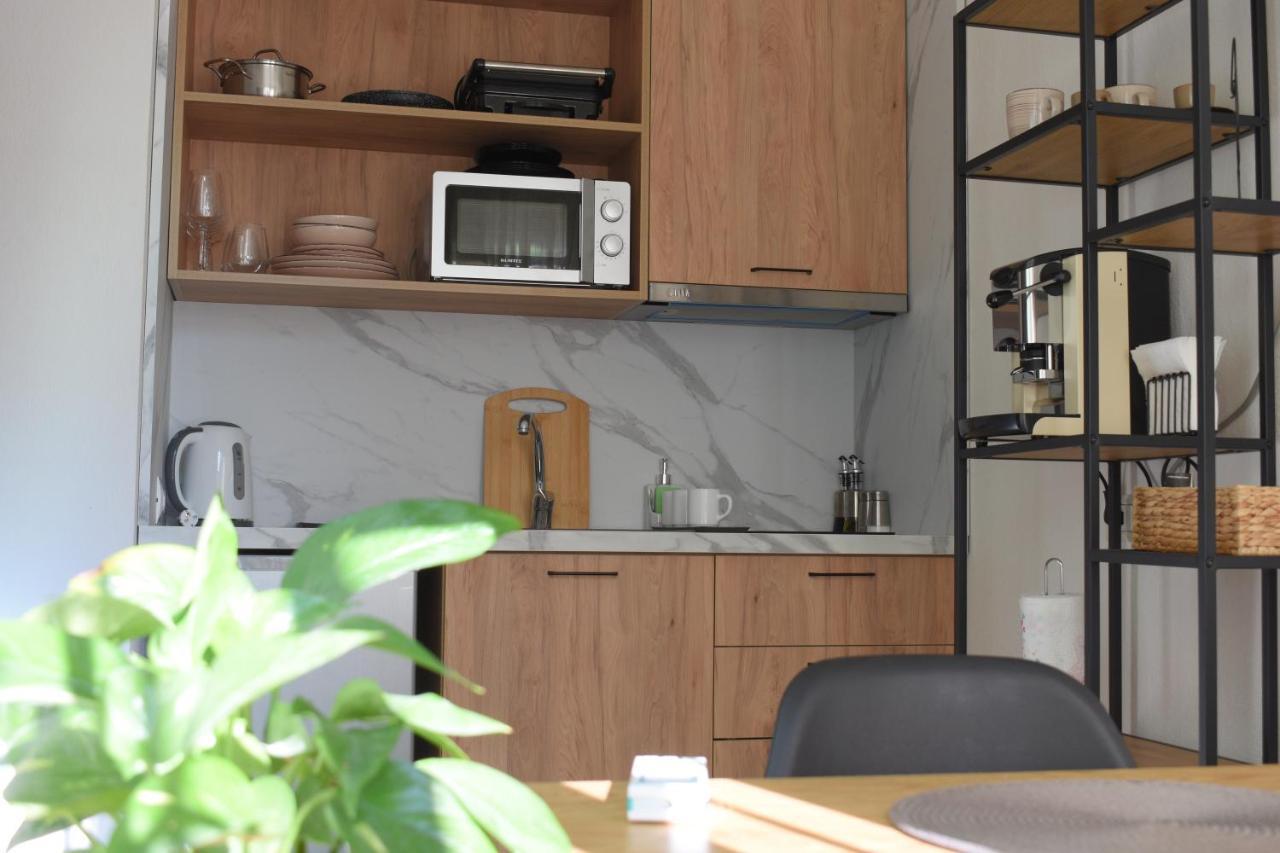 Feels Like Home Studio Apartments - FLH Albania Tirana Buitenkant foto