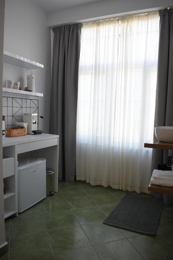 Feels Like Home Studio Apartments - FLH Albania Tirana Buitenkant foto